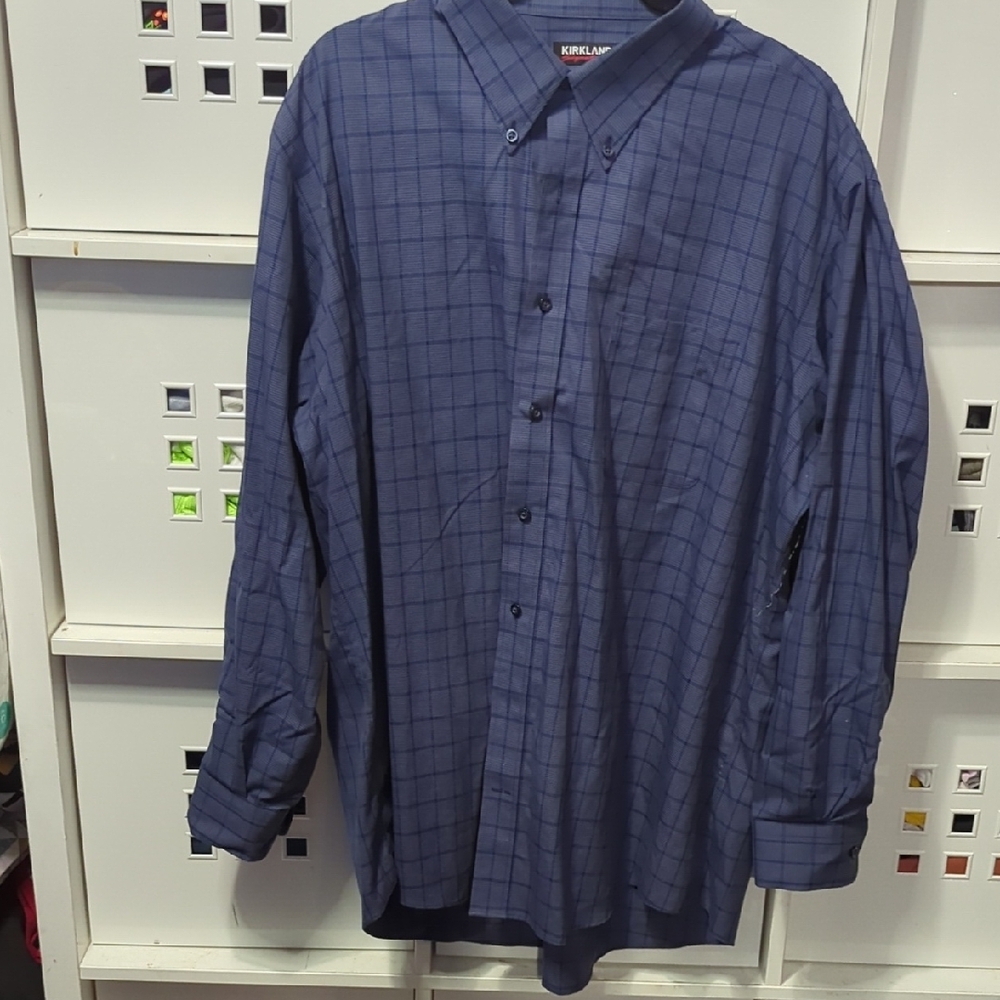 Kirkland Signature Navy Plaid Button Down Shirt